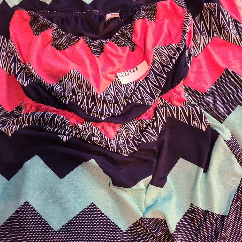 Chevron Patterned Maxi Dress - Picture 6 of 10